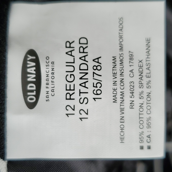 Black and white Old Navy window pane print pixie pant in size 12, NWT - Picture 6 of 7